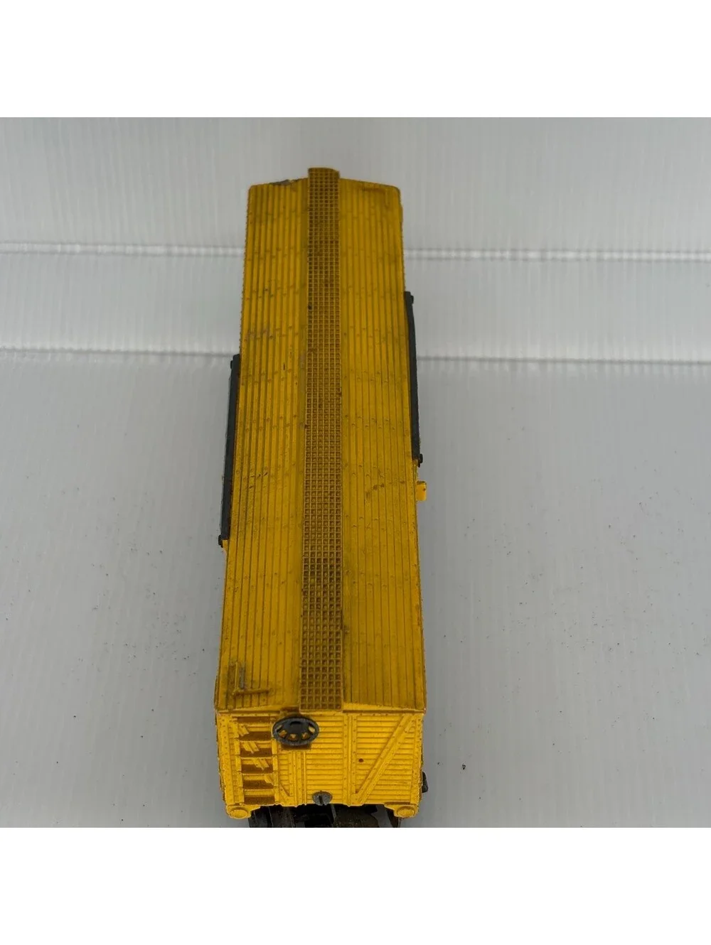 Vintage Lionel 6656 Yellow Lionel Lines O Gauge Stock Car Metal Made In USA